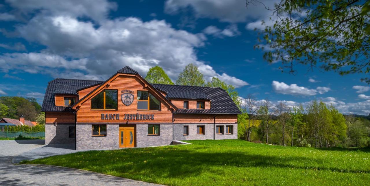 Hotel Ranch Jestrebice Hermanicky Exterior foto